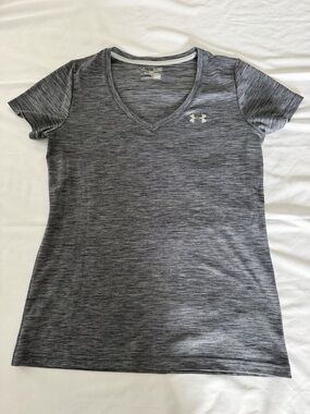 Under Armour Women's Gray Heather V-Neck Performance Tee